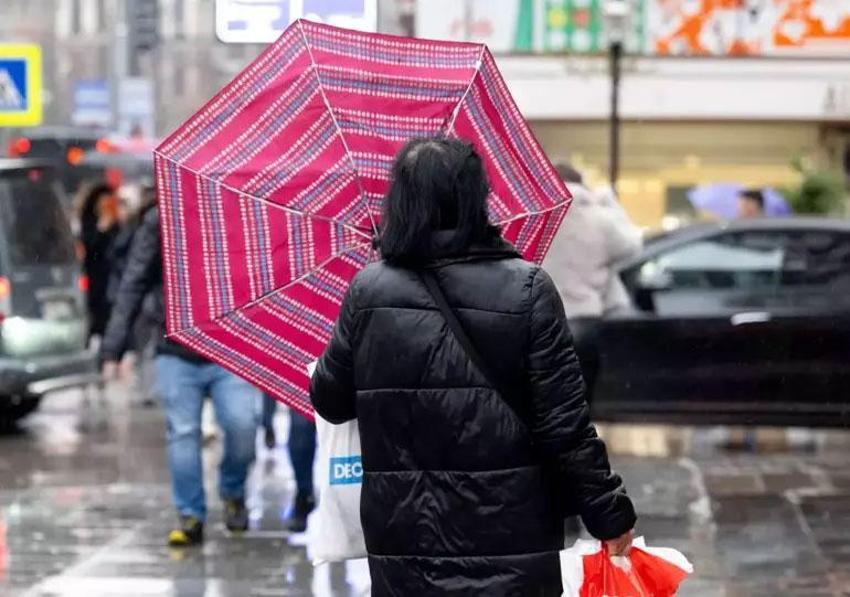 İstanbul'da bayram tatili için art arda yağış uyarısı!  Sıcaklıklar artacak, toz taşınımına dikkat!