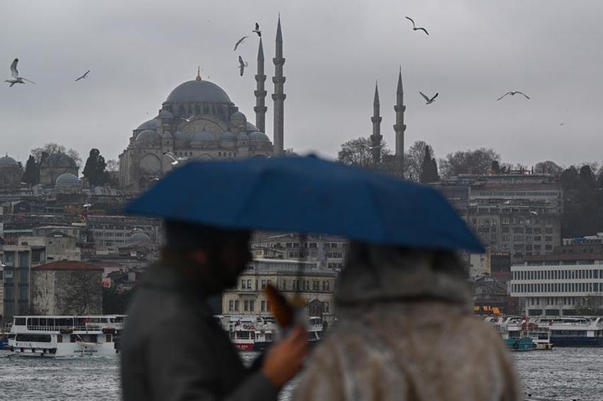 Kuvvetli sağanak yağışlar geliyor! Meteoroloji son raporla 32 ili uyardı