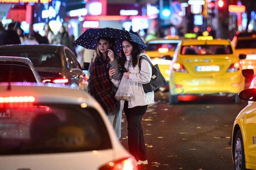 Kuvvetli sağanak yağışlar geliyor! Meteoroloji son raporla 32 ili uyardı