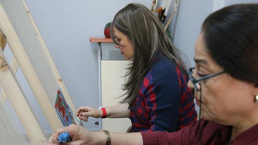 Tokat'ta coğrafi işaretli Kızık kilimi dokumacılığı üniversitede gelecek nesillere aktarılıyor