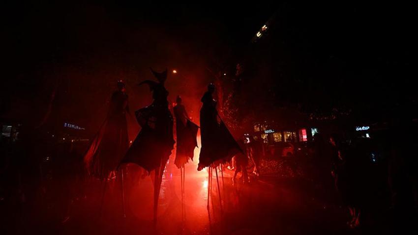 24. Sabancı Uluslararası Adana Tiyatro Festivali büyük katılım ve coşkuyla başladı