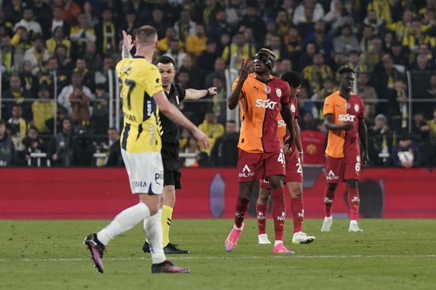 Galatasaray, Kadıköy'de Fenerbahçe'yi eledi!