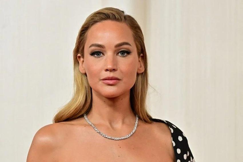 Dünyaca ünlü oyuncu Jennifer Lawrence ikinci kez anne oldu!