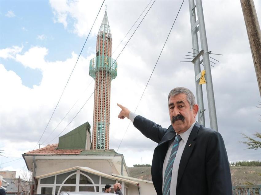 Gesi Bağları'nda ilginç mimari: Demirden minareler hayrete düşürüyor