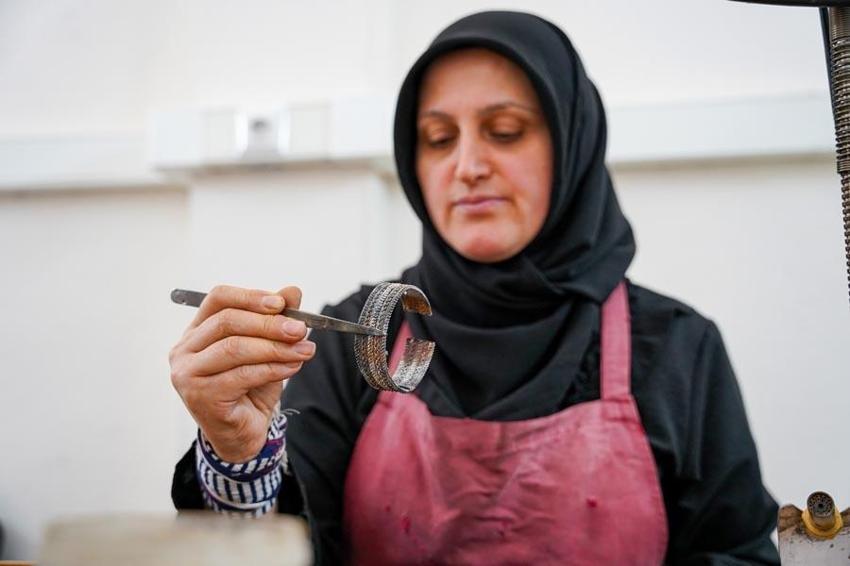 Üç asırlık Tokat bileziği bir haftada gümüşten üretiliyor
