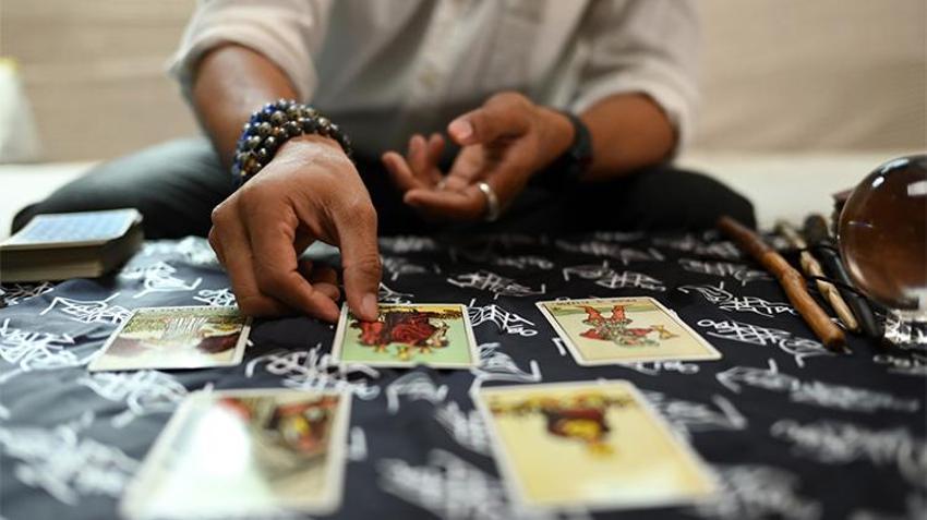 Sosyal medyada medyum tuzağı: İlk seans ücretsiz! Özel bilgilerle şantaj yapıp milyonlarca lira dolandırıyorlar