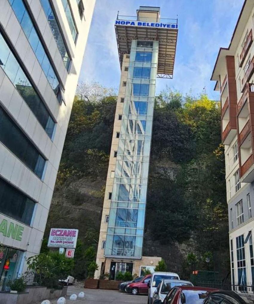 Bina yok asansör var: İki mahalleyi birbirine bağlıyor! Dünyada eşi benzeri yok