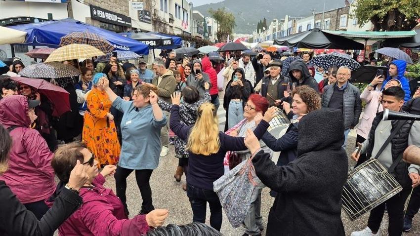 Bodrum Acı Ot Festivali yağmura rağmen yoğun ilgi görüyor