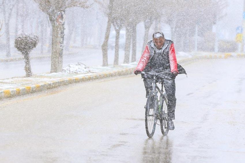 Kar yağışları ve sağanaklar geliyor! Meteoroloji ve Prof. Dr. Şen uyardı: Yeni soğuk hava dalgası kapıda