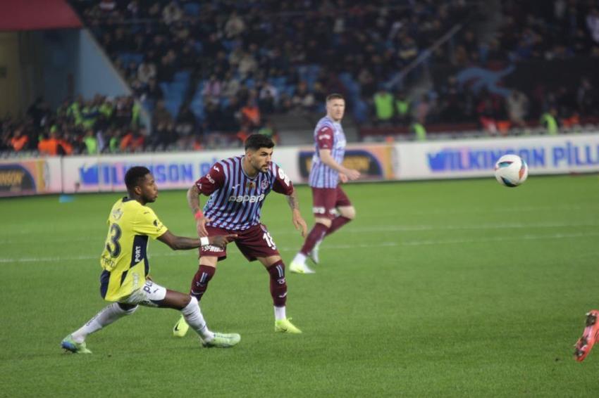 Uğur Meleke Fenerbahçe - Trabzonspor maçını kaleme aldı: 'İstikrarsız ligin en istikrarsızı'