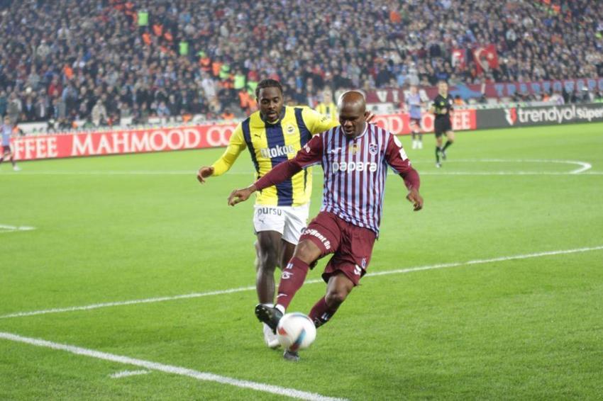 Uğur Meleke Fenerbahçe - Trabzonspor maçını kaleme aldı: 'İstikrarsız ligin en istikrarsızı'