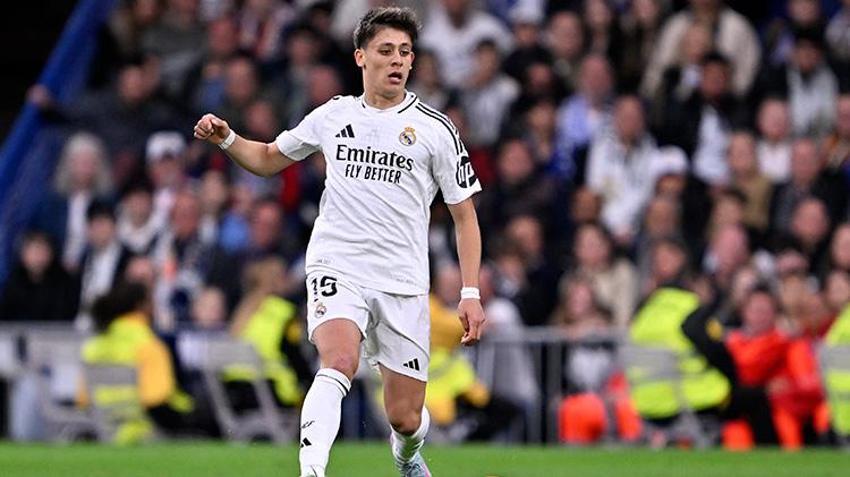 Real Madrid'de Arda Güler krizi: 'Derhal kovun!' Taraftarın hedefi oldu