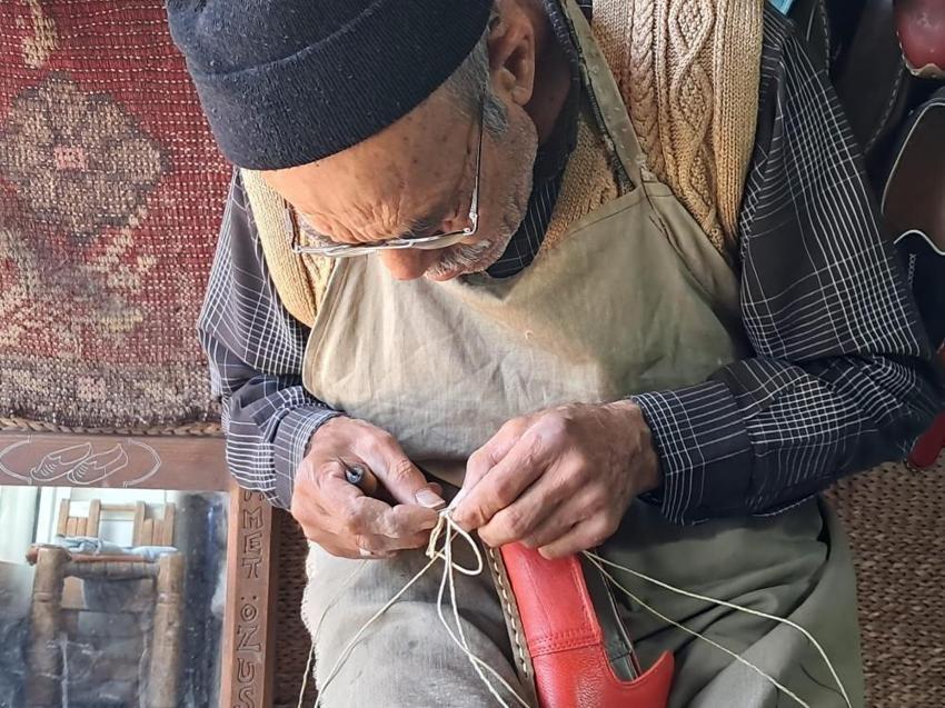 Babadan oğula büyük servet bırakıldı! 100 yıldan beri Kilis çarşısında 4 metrekarelik dükkanda korunan tarihi meslek