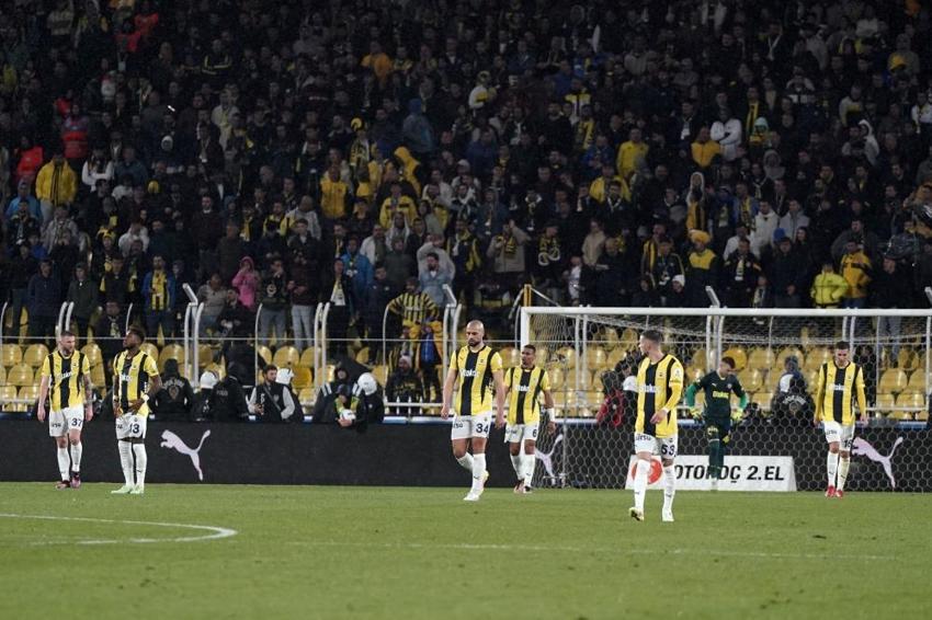 Fenerbahçe-Trabzon maçına damga vurdu: VAR ciddi hata yaptı, kırmızı kart ve penaltı verilmeli