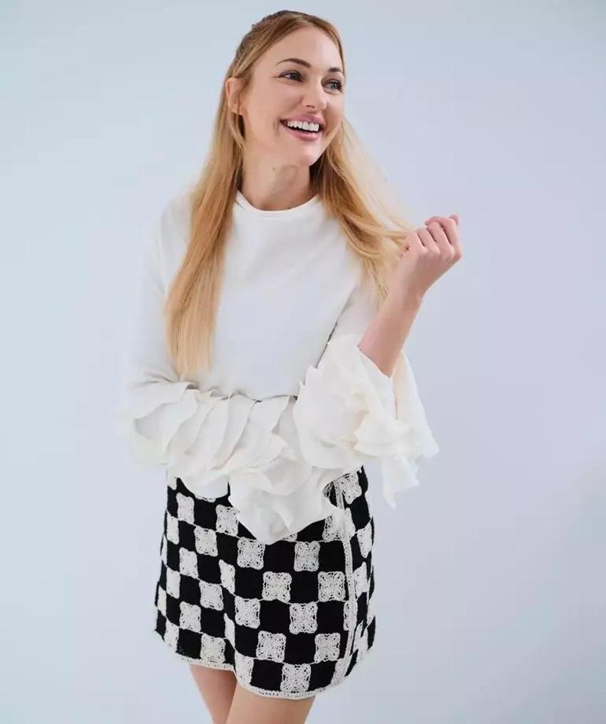 Meryem Uzerli'nin pozları nefes kesti! Dakikalar içinde binlerce beğeni aldı
