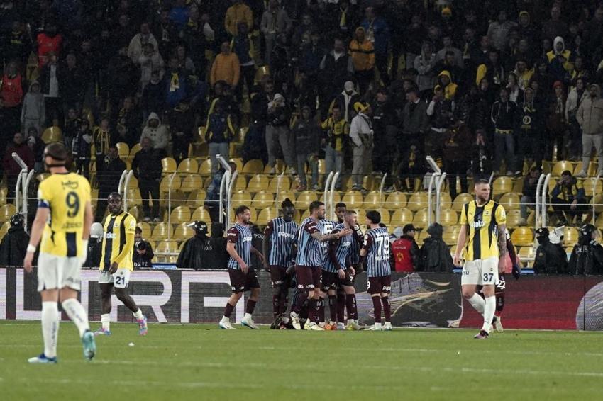 'Mourinho kendini kovdurmak istiyor' deyip resmen bombaladı: Soyunma odasına Aziz Yıldırım indi