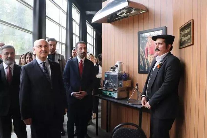 Türkiye Kültür Yolu Festivali'nde 'Sabahçı Kahvesi' sergisi! Ferdi Tayfur memleketi Adana'da unutulmadı
