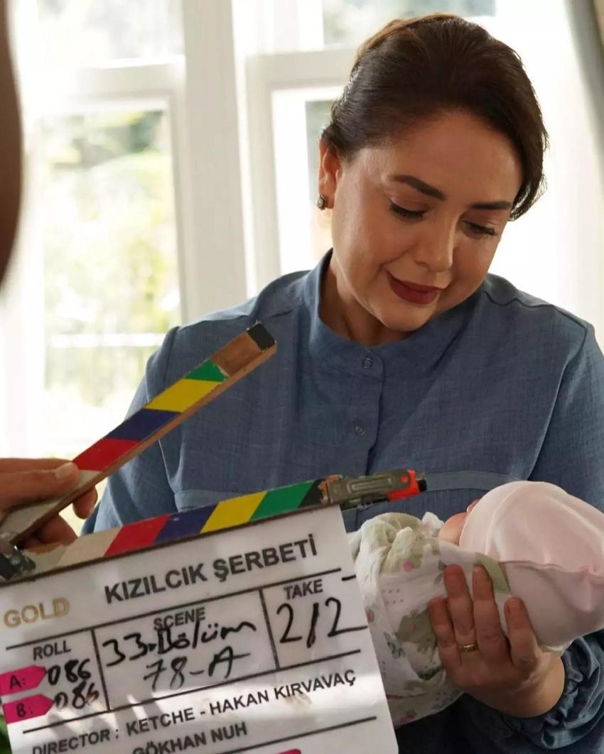 Kızılcık Şerbeti Pembe neden ayrıldı? Sibel Taşçıoğlu neden yok? 3 sezon sonra ayrılık geldi