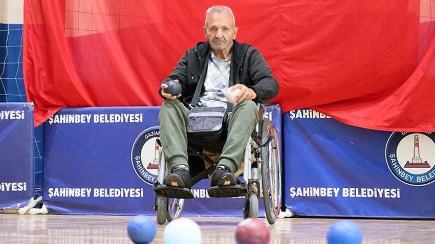 Son 4 yılda başına gelmeyen kalmadı ama o azimle yaşamını sürdürüyor!