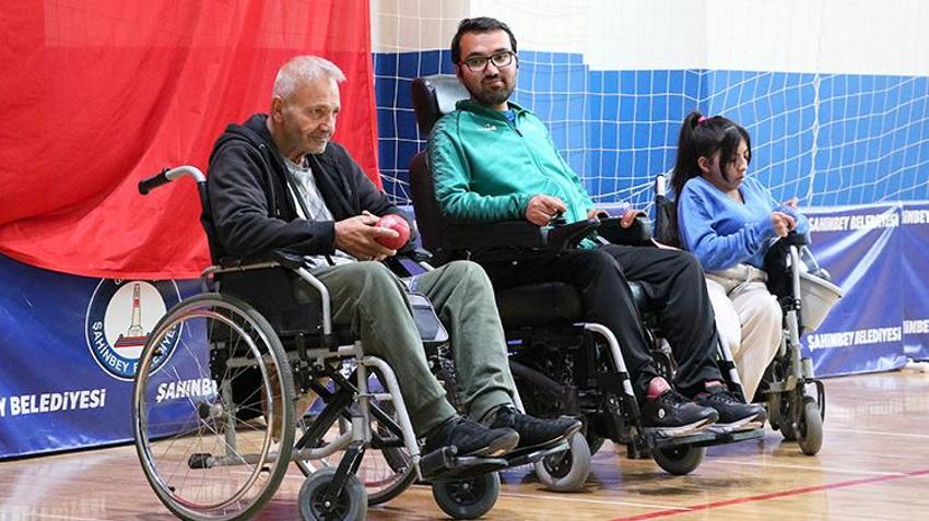 Son 4 yılda başına gelmeyen kalmadı ama o azimle yaşamını sürdürüyor!