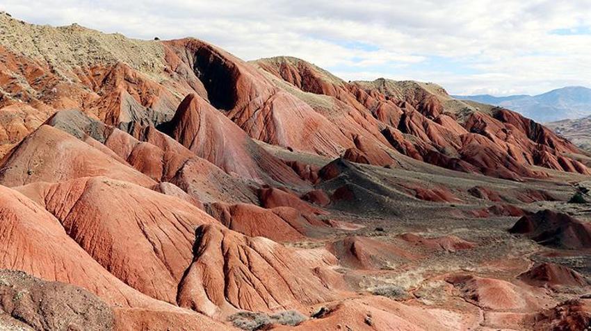 Sadece Erzurum'da var! Geçmişi 45 milyon yıla dayanan oluşumlar doğa meraklıların ilgisini çekiyor