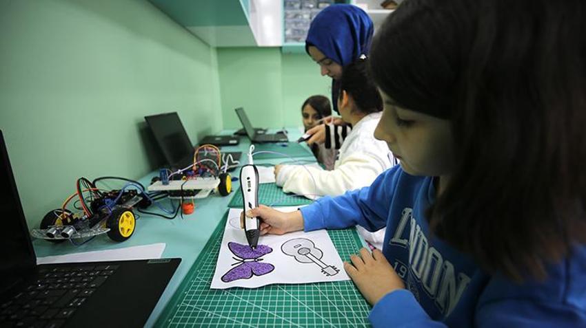 Muşlu öğrenciler robotik kodlama atölyesinde hayallerini gerçekleştiriyor: Düşün, tasarla ve üret