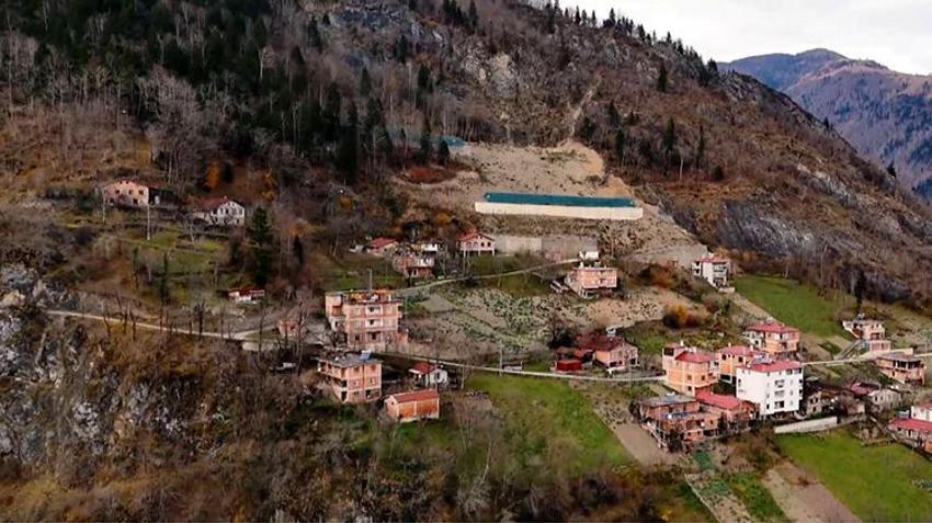 Trabzon'da heyelan ve kaya düşmesine karşı Gabion duvar teknolojisi! 80 konutun olduğu bölge koruma altına alındı