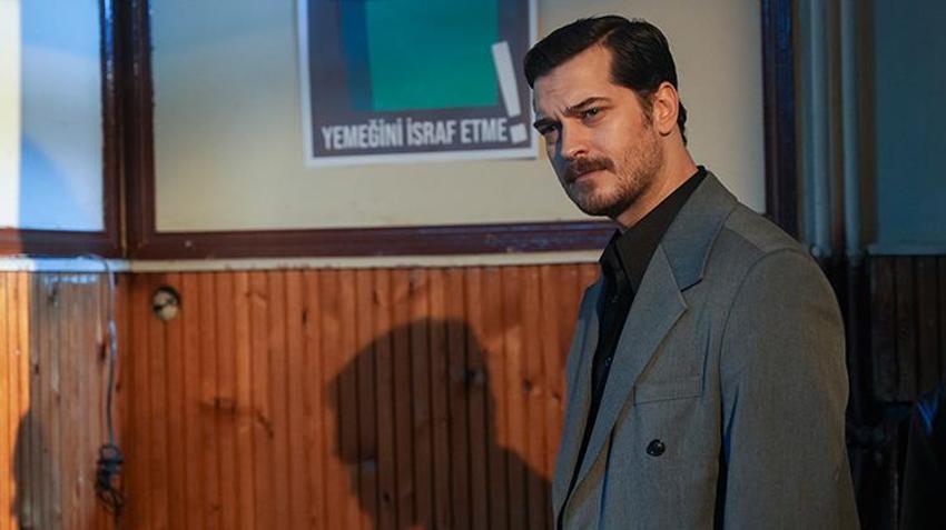 Eşref vakti milyonlar ekrana kilitlendi! Eşref ve Nisan’dan salıncak romantizmi