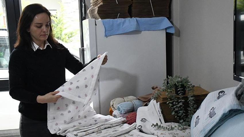Bir dikiş iğnesiyle işe başladı, ev hanımıyken patron oldu! Evini atölyeye çevirdi: Yurt dışından talep yağıyor
