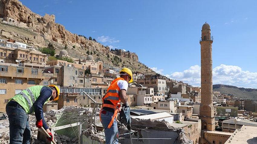 Mardin'de büyük proje başladı! Kentin mimarisini bozan yapılar tek tek yıkılıyor