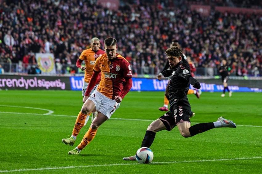 Samsunspor - Galatasaray maçı sonrası olay pozisyon! Eski hakem açıkladı: Karar yanlış, net penaltıyı vermedi