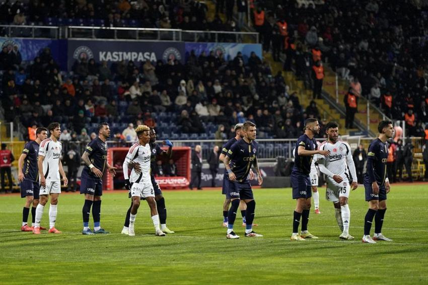 Solskjaer alarm verdi! Beşiktaş'ta kadro değişiyor,  Svensson, Paulista ve Masuaku ezberleri bozacak