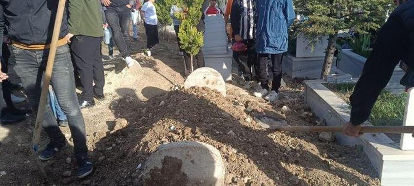 Siirt'te mezardan ses geldi iddiası panik yarattı! Ertesi gün mezarı açtılar