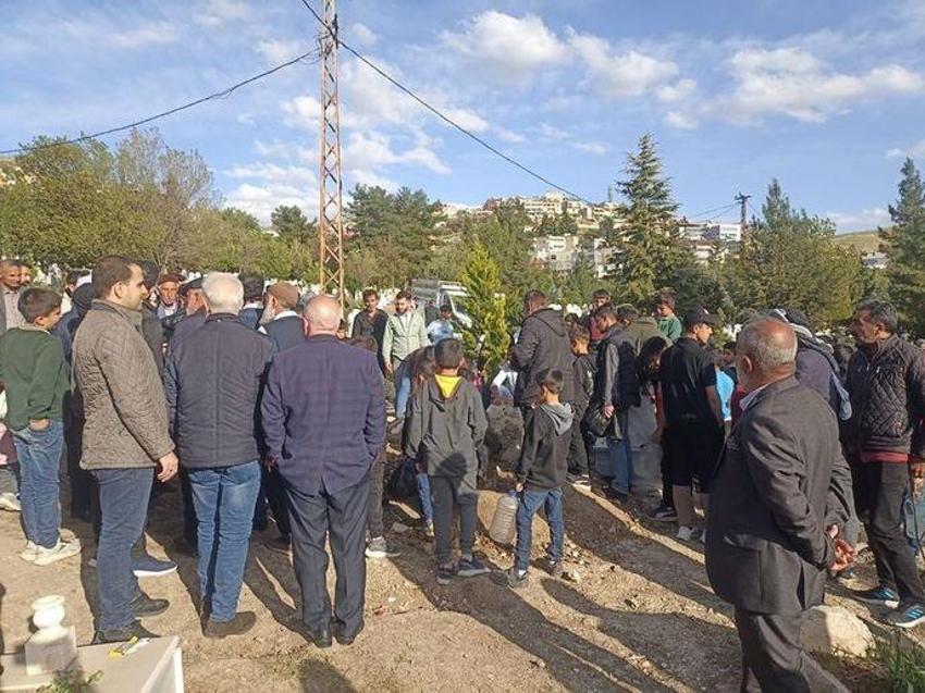 Siirt'te mezardan ses geldi iddiası panik yarattı! Ertesi gün mezarı açtılar