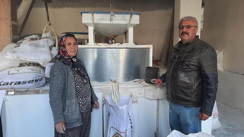 Konya'da 25 yıldan beri su değirmeni işleten vatandaş, bölgesinde mesleğin son temsilcisi
