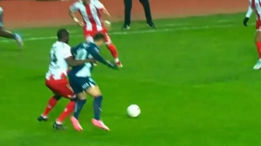 Fenerbahçe'nin golü öncesi faul kararı doğru mu?  VAR müdahalesi gerekirdi!