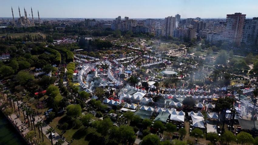 Portakal Çiçeği Karnavalı geride kaldı, hijyen kurallarını yerle bir eden işletmelere ceza yağdı!