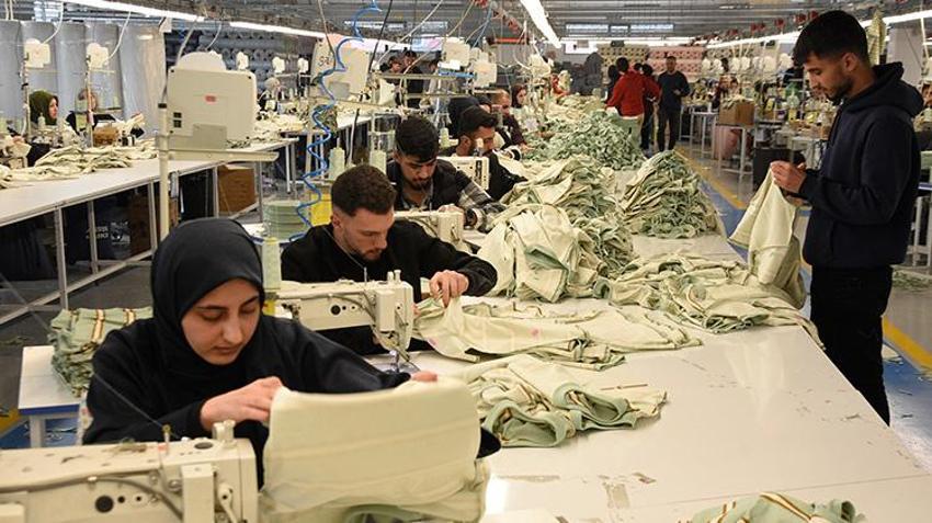 Bitlis'te büyük istihdam kapısı açıldı! Memleketlerine dönüp açtıkları atölyelerle binlerce gence ekmek kapısı oldular