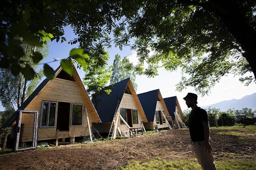 Bungalovda gizli kamera skandalı! Sapanca'da telaş başladı, polis belgelere tek tek el koydu: Yatak odası ve jakuzinin tamamı görünüyor