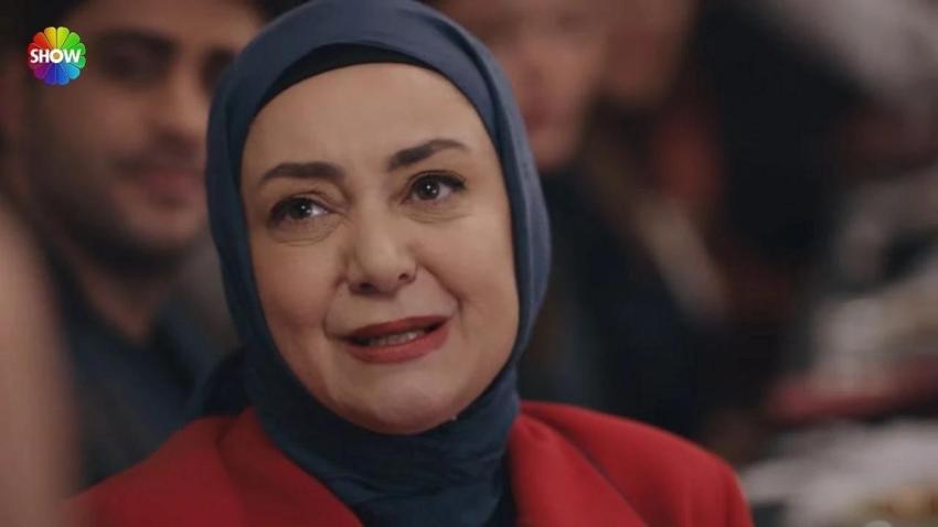 Sibel Taşçıoğlu o paylaşımı beğendi, yer yerinden oynadı!