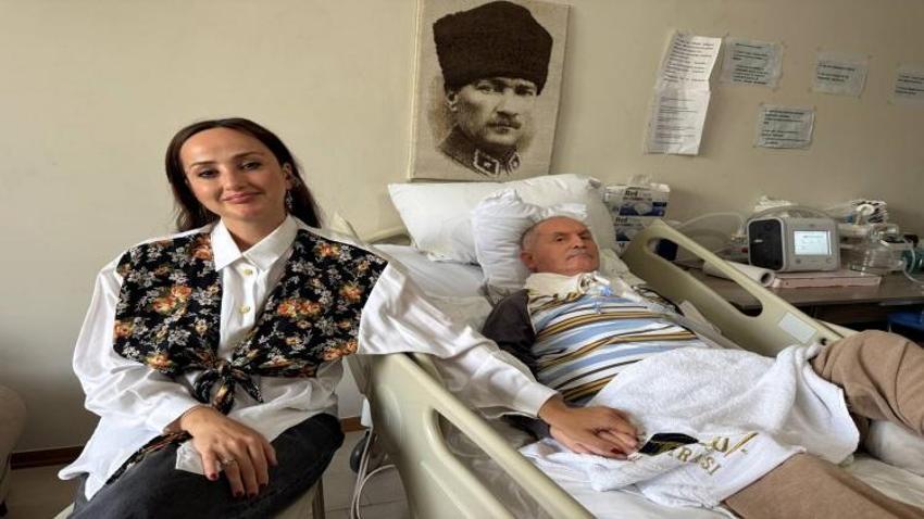 Türk futbolunun "10 numarası" ALS ile mücadelesini kızıyla sürdürüyor