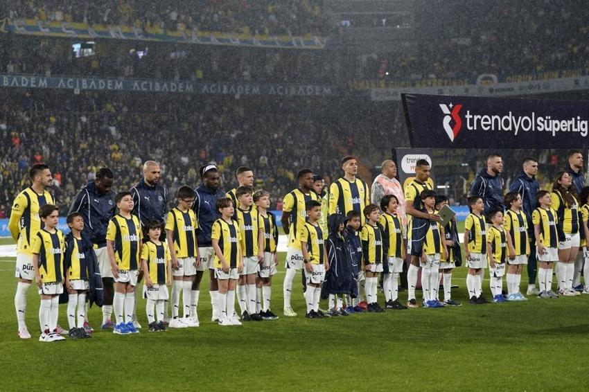 Sen ne yaptın Dusan Tadic! Mourinho'nun prensi Mbappe, Vinicius, Lewandowski'yi solladı