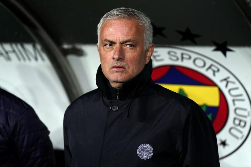 İngilizler yazdı: Mourinho Fenerbahçe'den ayrılıp Premier Lig devinin başına geçecek