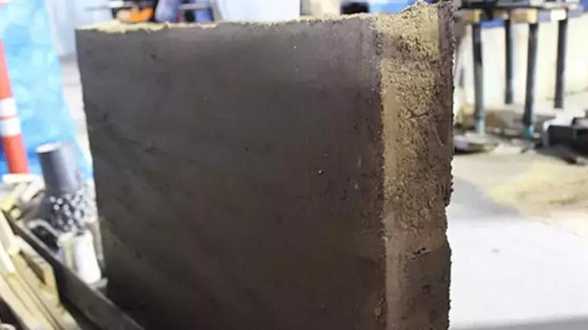 Üniversite hocası öğrencisiyle duvar yaptı! 8 şiddetindeki depreme dayanıklı içinde beton yok