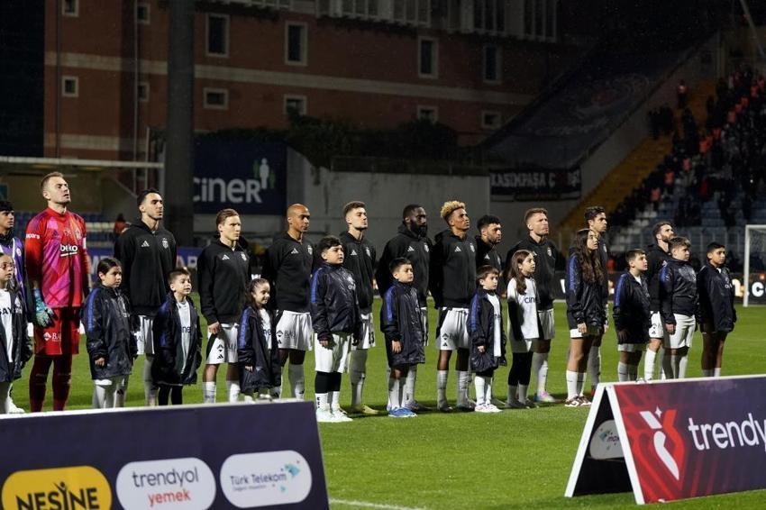 Beşiktaşlıları çıldırtacak transfer! Serdal Adalı’ya mesaj gönderdi, eski golcü geri dönüyor