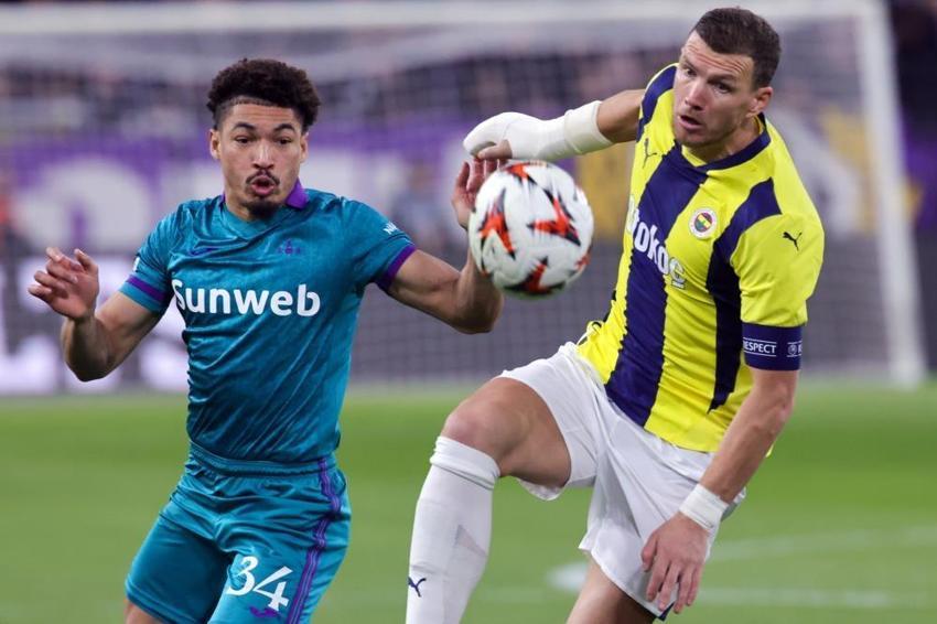 Dzeko, Talisca sonrası Youssef En-Nesyri'nin neden yedek kaldığı ortaya çıktı! Mourinho artık değiştirdi