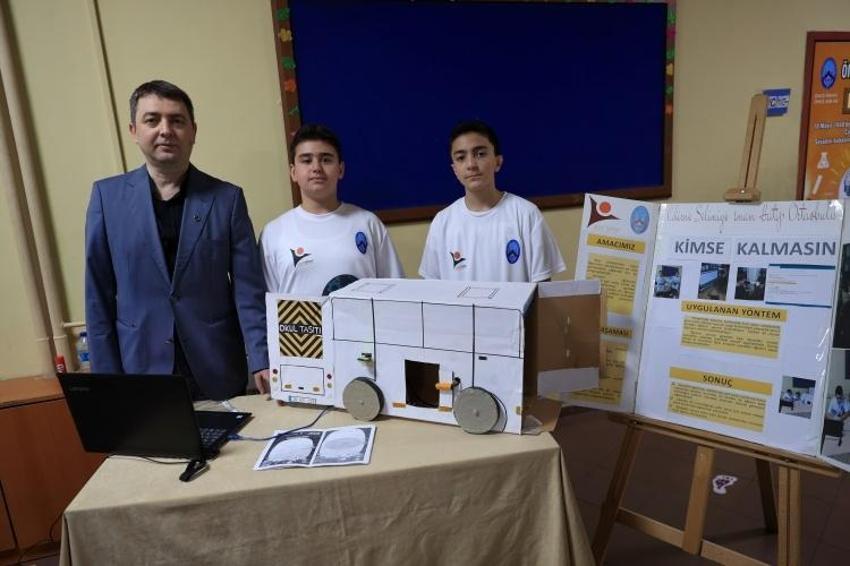 Okul servisi için tasarladılar! Edirne'de öğrenciler geliştirdi: Bu sistemde unutulmak yok