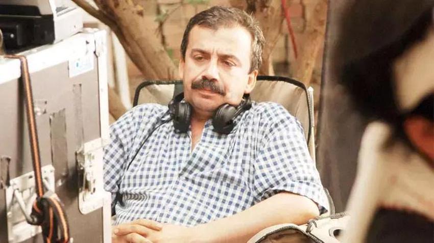 Meclis'in uzlaşmacı ismi Sırrı Süreyya Önder 12 saatlik zorlu ameliyat sonrası yaşam mücadelesi veriyor! Tüm Türkiye iyi haberi bekliyor