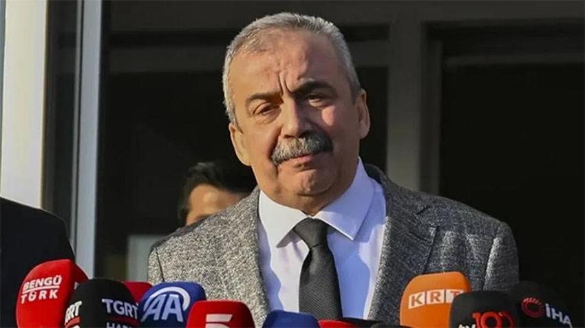 Meclis'in uzlaşmacı ismi Sırrı Süreyya Önder 12 saatlik zorlu ameliyat sonrası yaşam mücadelesi veriyor! Tüm Türkiye iyi haberi bekliyor