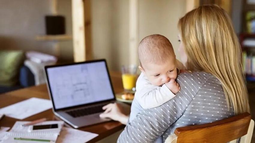 Ev kadınına emeklilik hakkı geliyor! Yeni sistemde primleri devlet ödüyor, detaylar belli oldu 